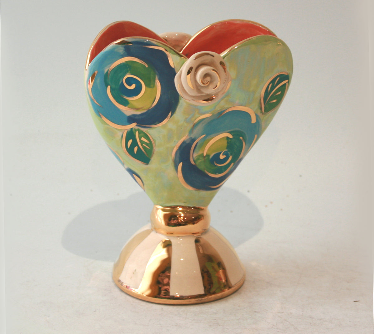 Baby Heart Vase in Gold New Rose on Mint