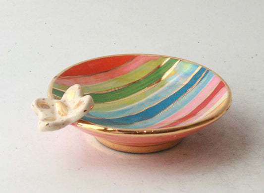 Butterfly Saucer in Lustred Stripe