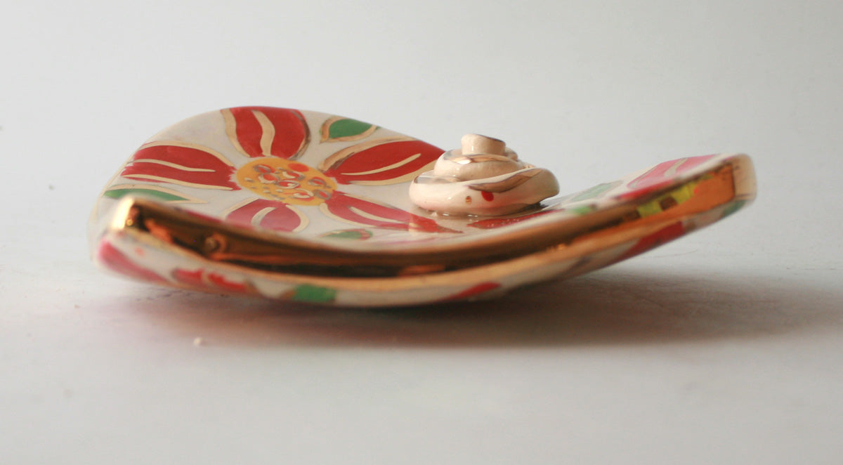 Heart Shaped Soap Dish in Poinsettia