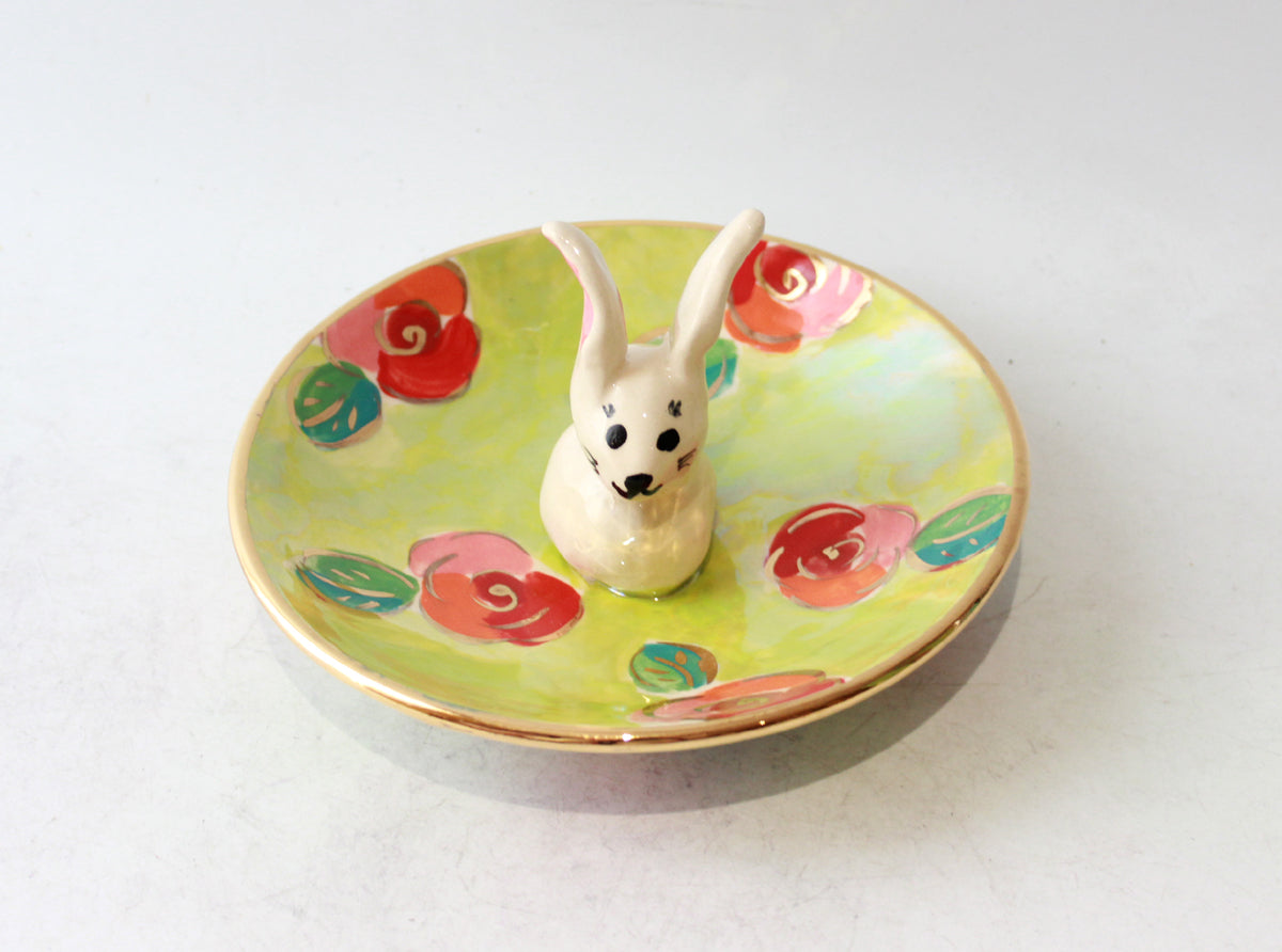 Saucer with Rabbit in Gold New Rose on Green