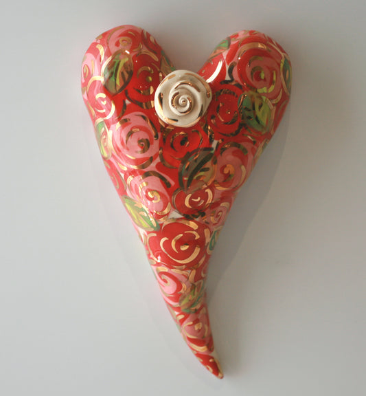 Curly Wall Hanging Heart in Red Rosebush