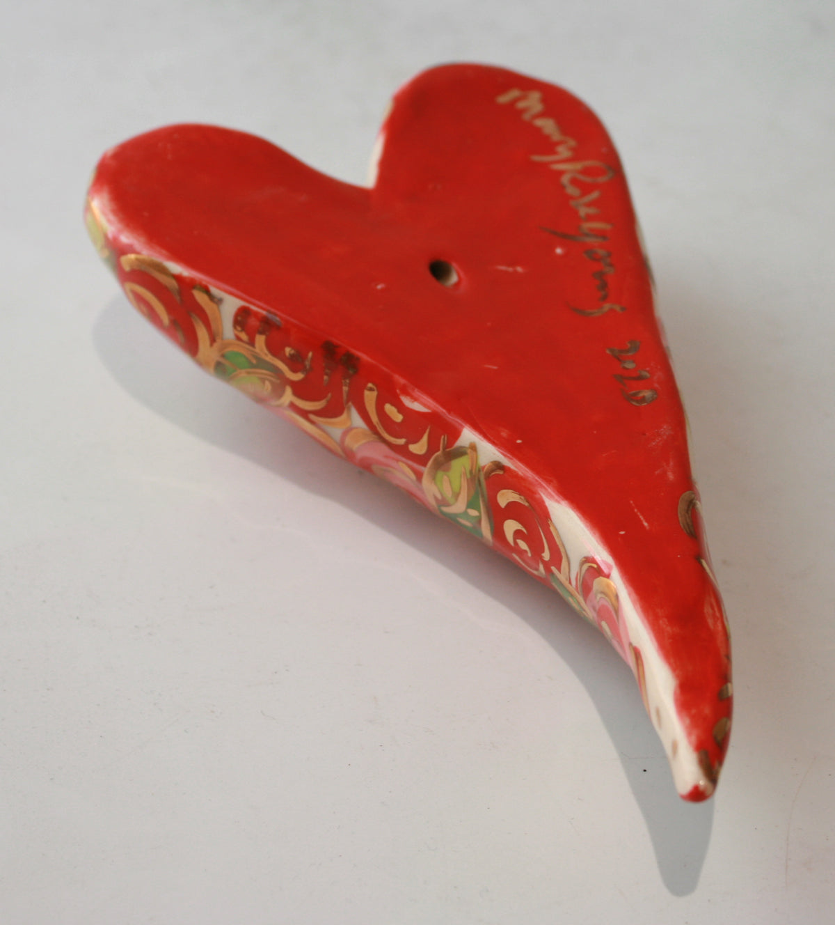 Curly Wall Hanging Heart in Red Rosebush