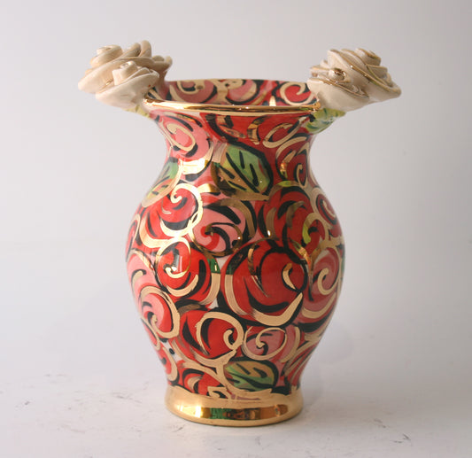 Posy Vase in Red Rosebush