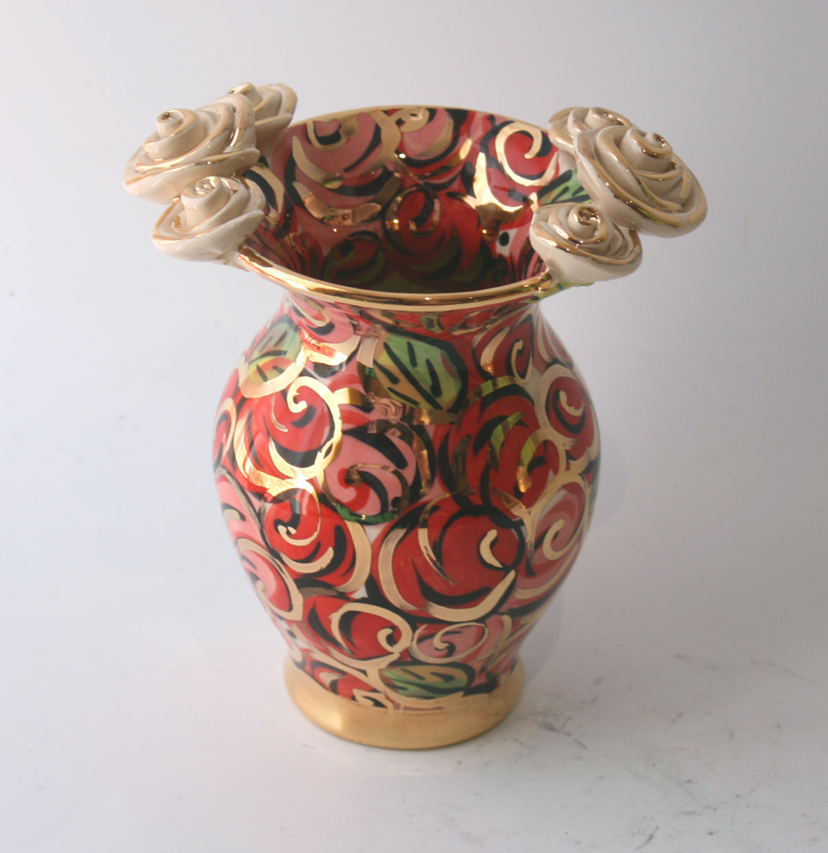 Posy Vase in Red Rosebush