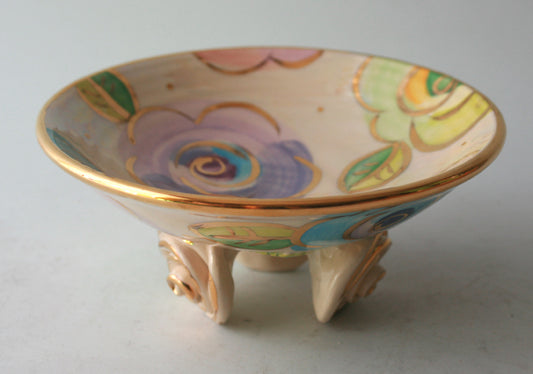 Rose Footed Dish in Pale Roses